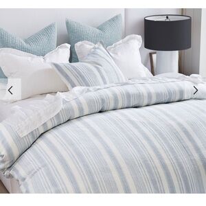 Pottery Barn Hawthorn - Light Blue and White Duvet Cover